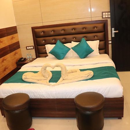 Haridwār Hotel Famous المظهر الخارجي الصورة