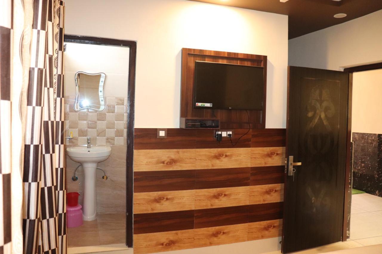 Haridwār Hotel Famous المظهر الخارجي الصورة
