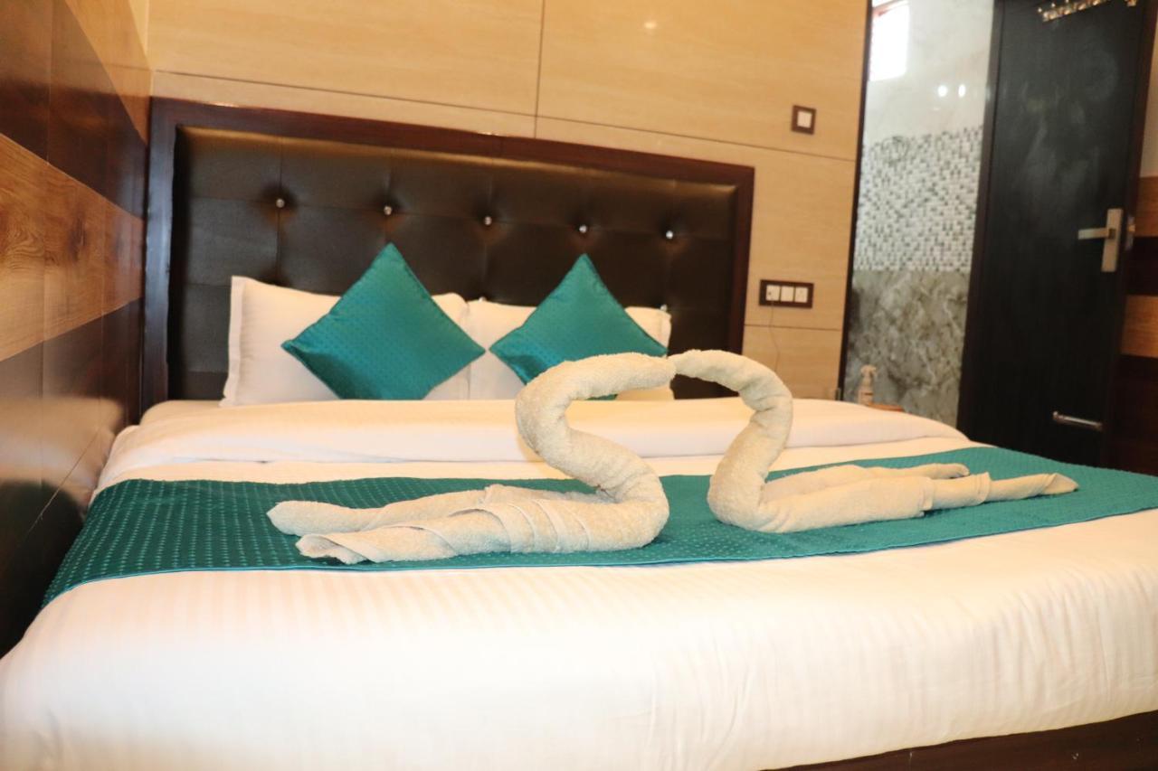 Haridwār Hotel Famous المظهر الخارجي الصورة