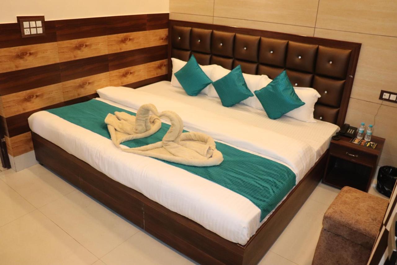 Haridwār Hotel Famous المظهر الخارجي الصورة