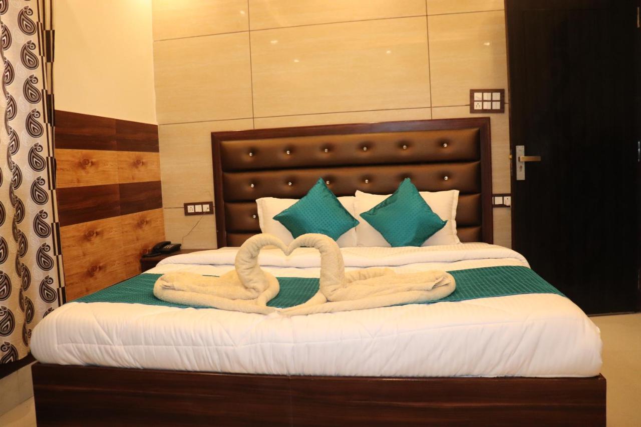 Haridwār Hotel Famous المظهر الخارجي الصورة